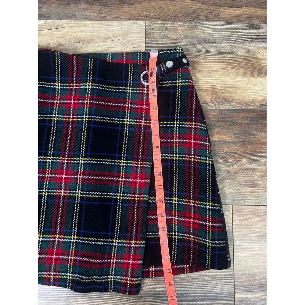 Alya Plaid Mini Wrap Skirt Red Green Navy Tartan Snap Ring Detail Womens Medium - Picture 6 of 8